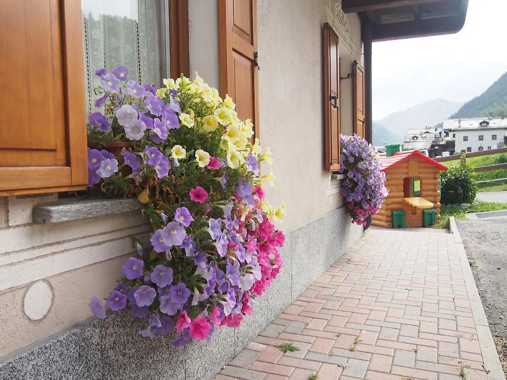 Baita Gen Livigno Apartment